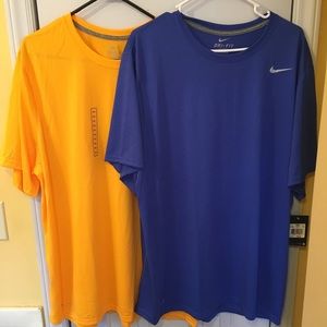 Bundle of two brand new men’s Nike dri-fit tee’s!